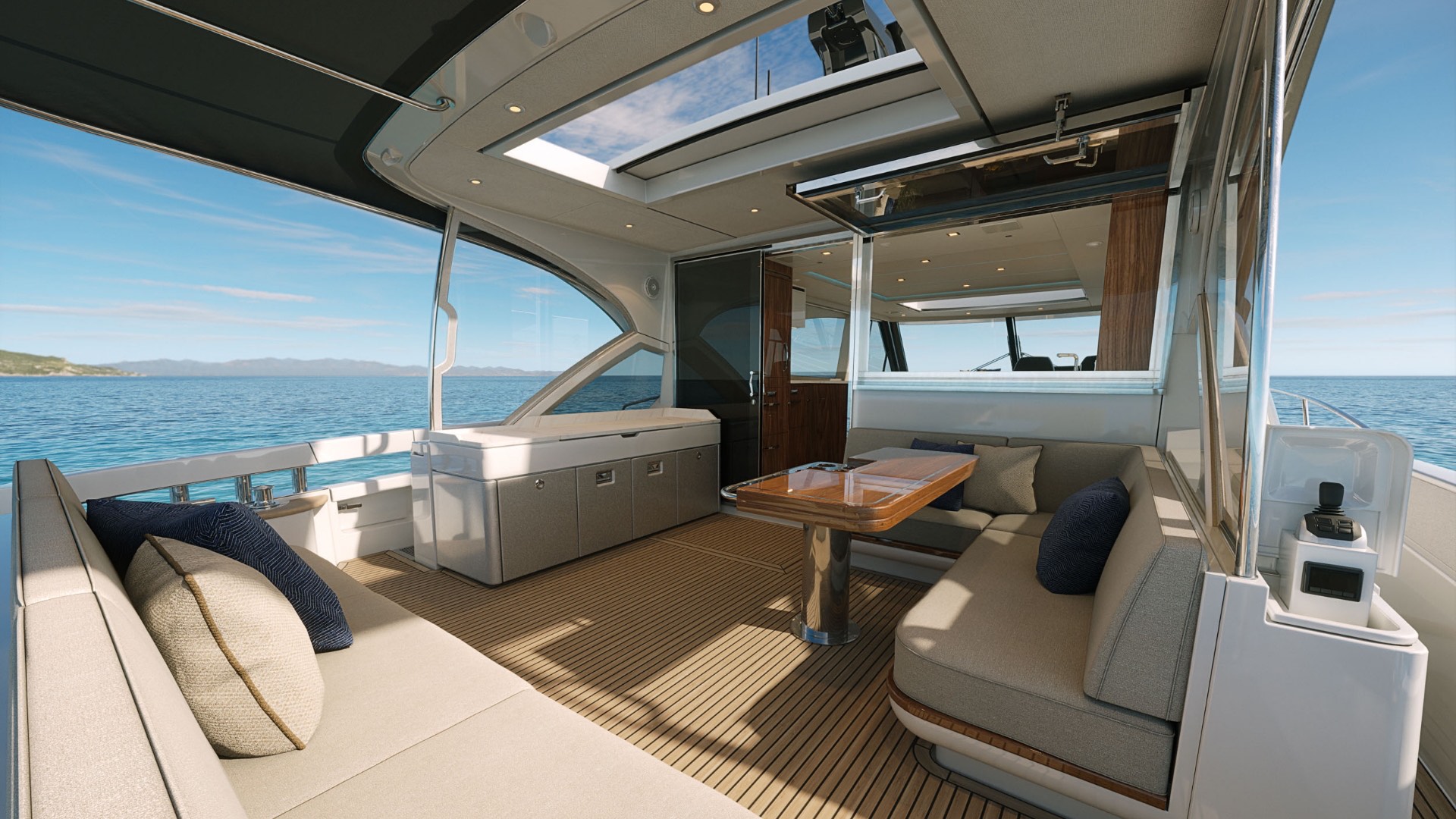 Riviera 6200 Sport Yacht aft deck dining