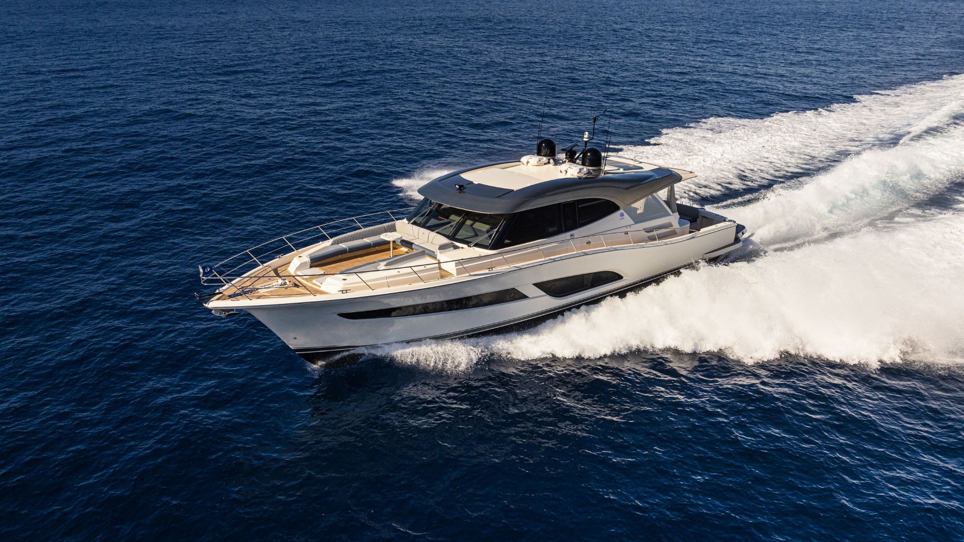 Riviera 645 SUV Series II under way